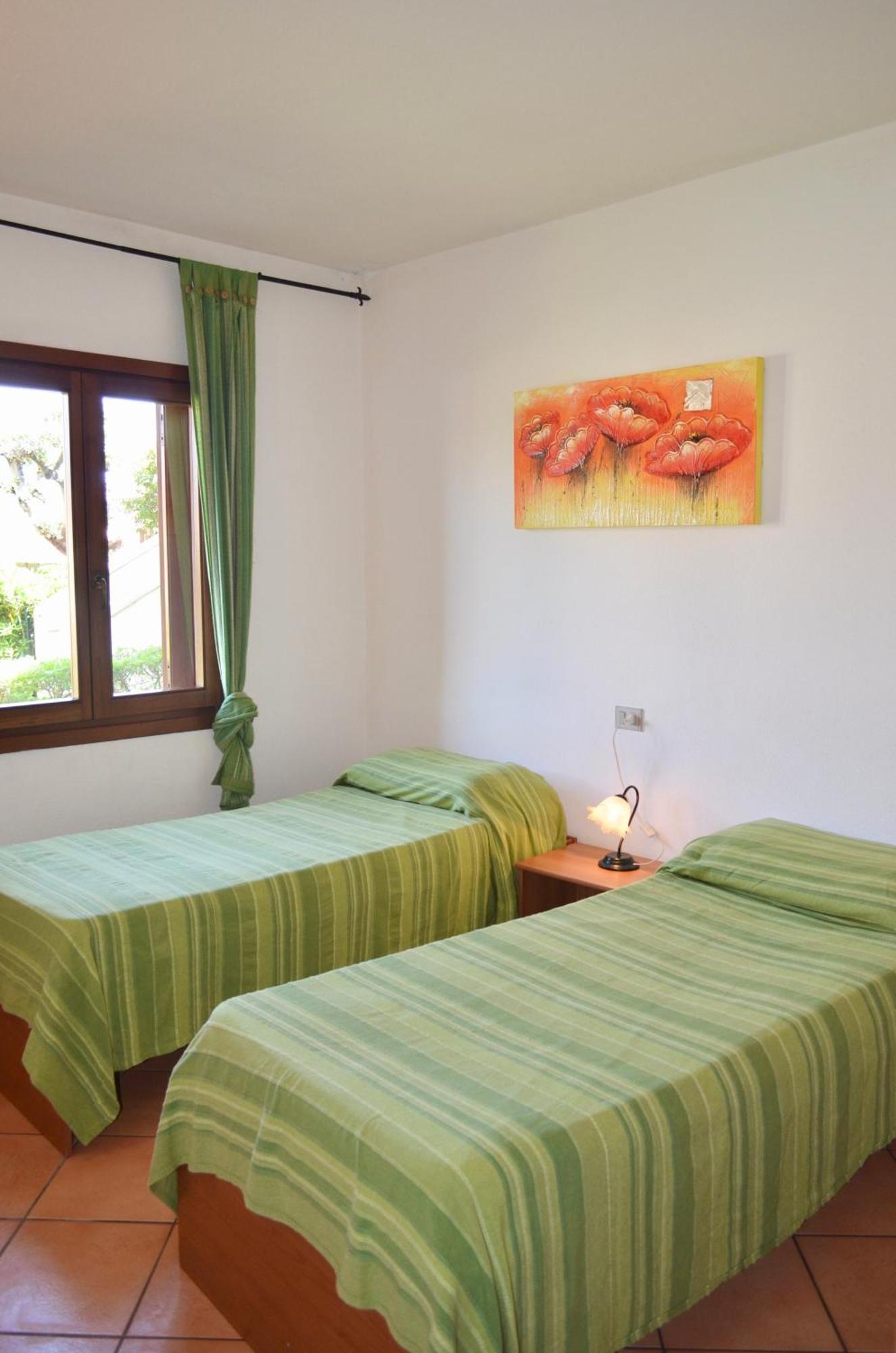 סאן תאודורו Iss Travel, Ambra Apartments - 800 M From La Cinta Beach מראה חיצוני תמונה