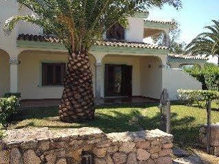 סאן תאודורו Iss Travel, Ambra Apartments - 800 M From La Cinta Beach מראה חיצוני תמונה